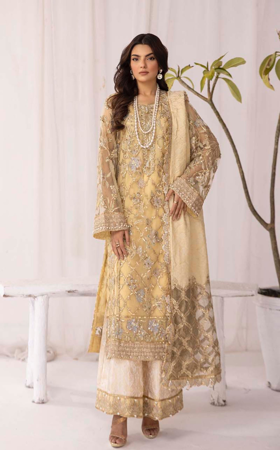 Afrozeh Inspired by Simrans