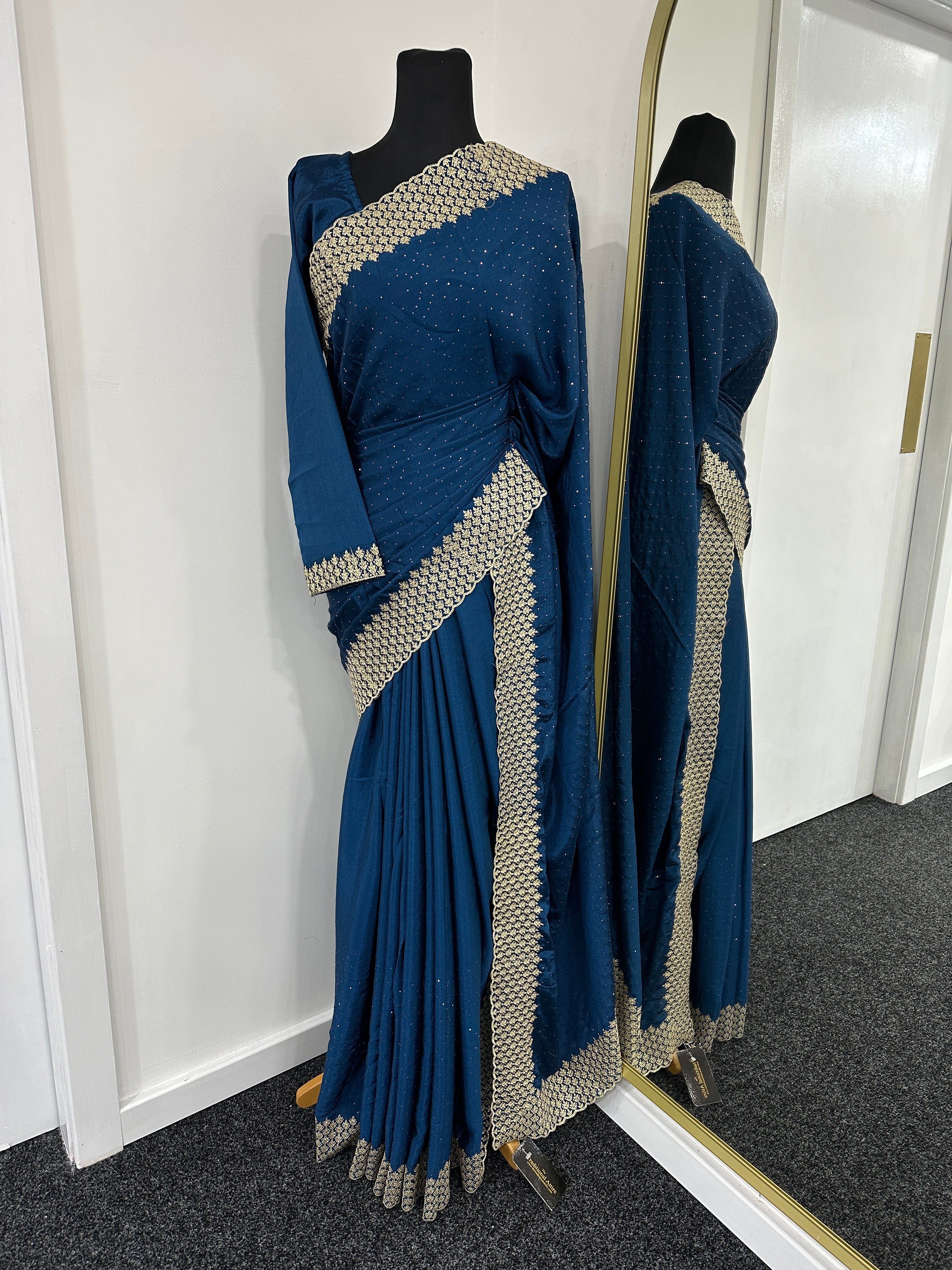 Embroidered diamanté saree